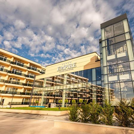 Empire Balneo & Spa Hotel Hiszarja Kültér fotó