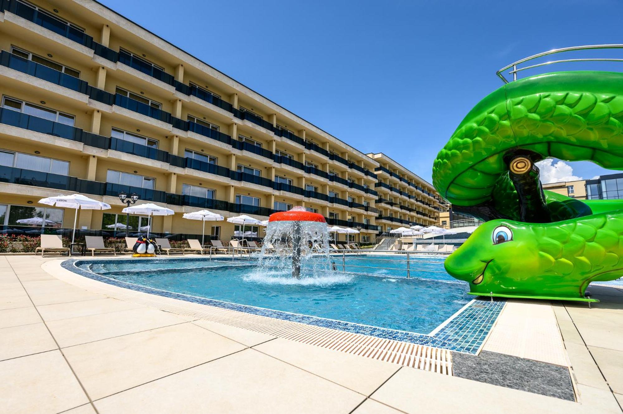 Empire Balneo & Spa Hotel Hiszarja Kültér fotó