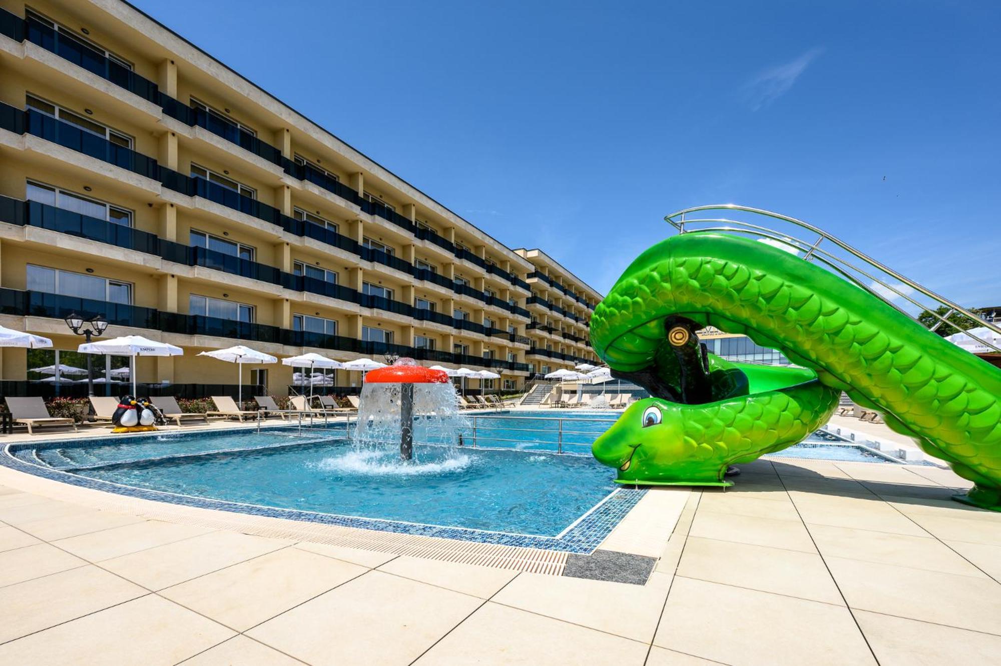 Empire Balneo & Spa Hotel Hiszarja Kültér fotó
