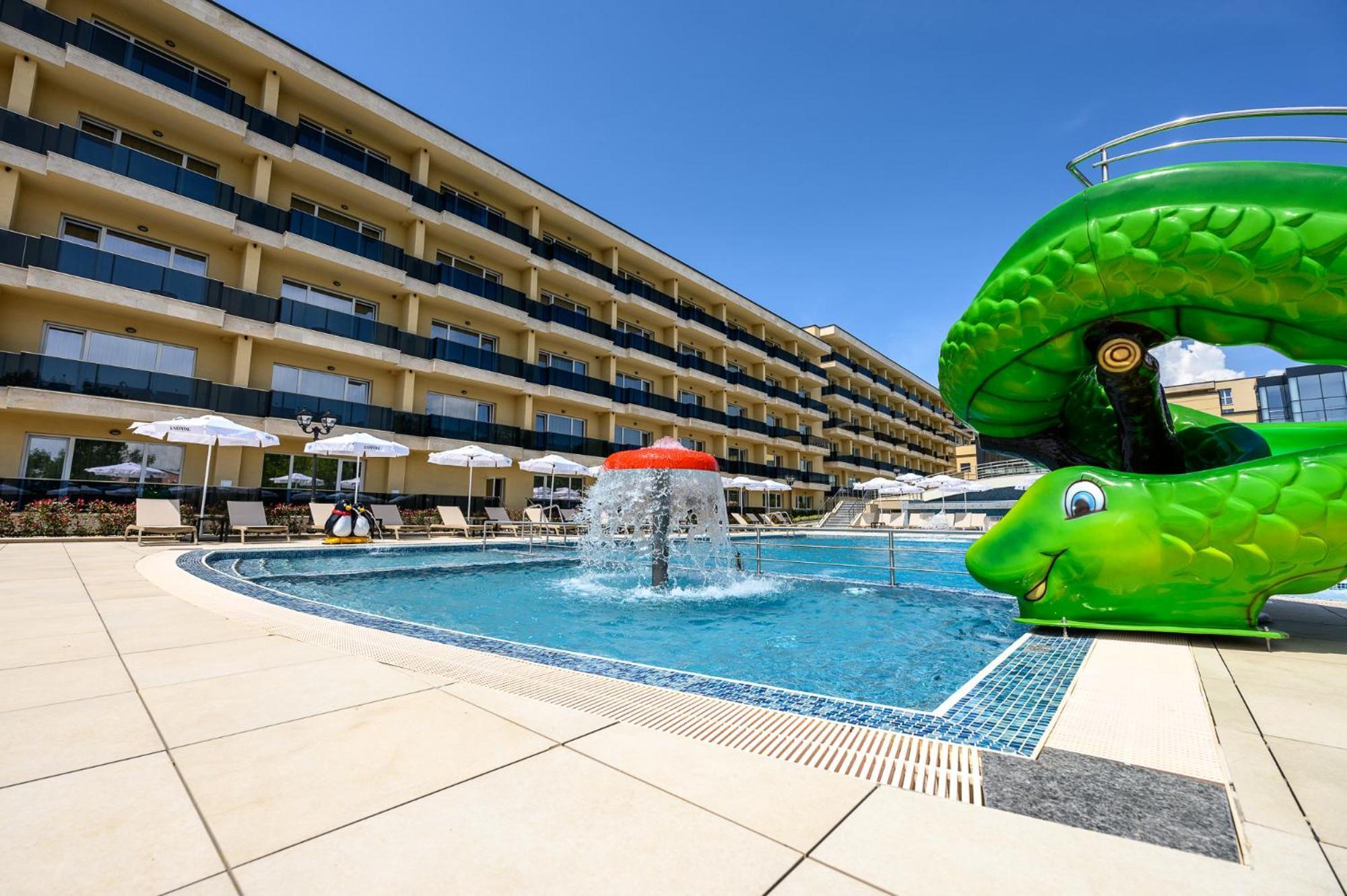Empire Balneo & Spa Hotel Hiszarja Kültér fotó