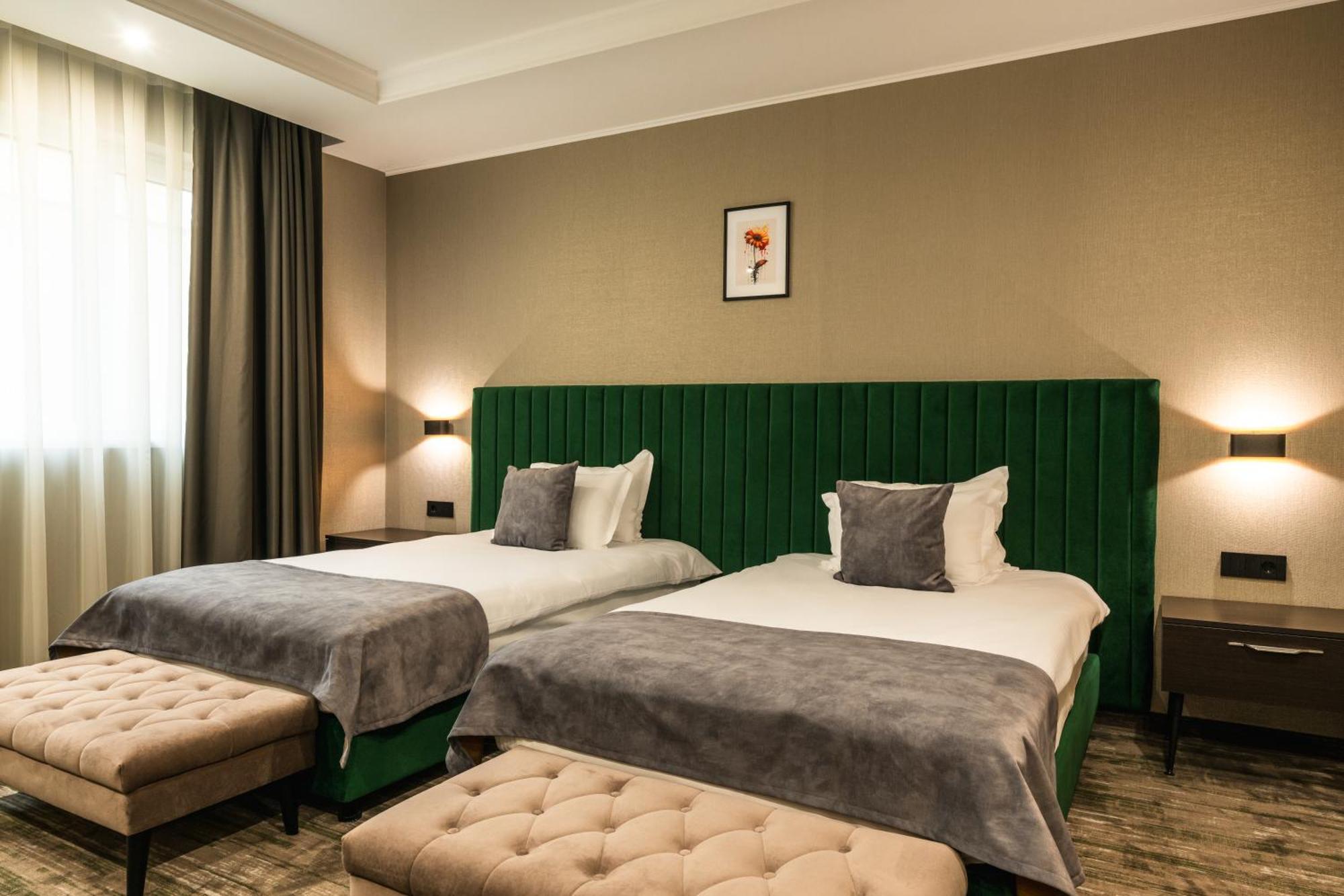 Empire Balneo & Spa Hotel Hiszarja Kültér fotó