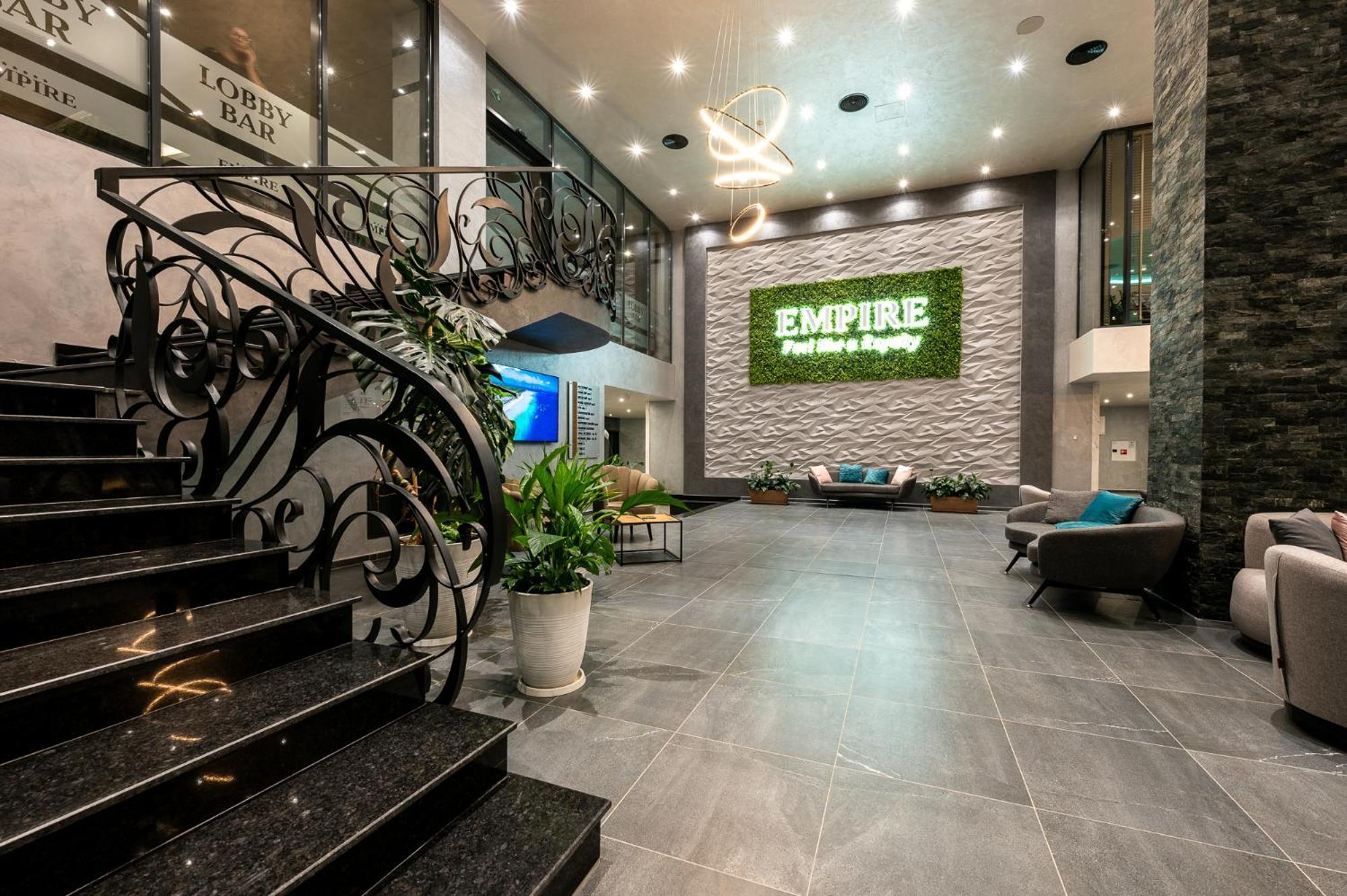 Empire Balneo & Spa Hotel Hiszarja Kültér fotó
