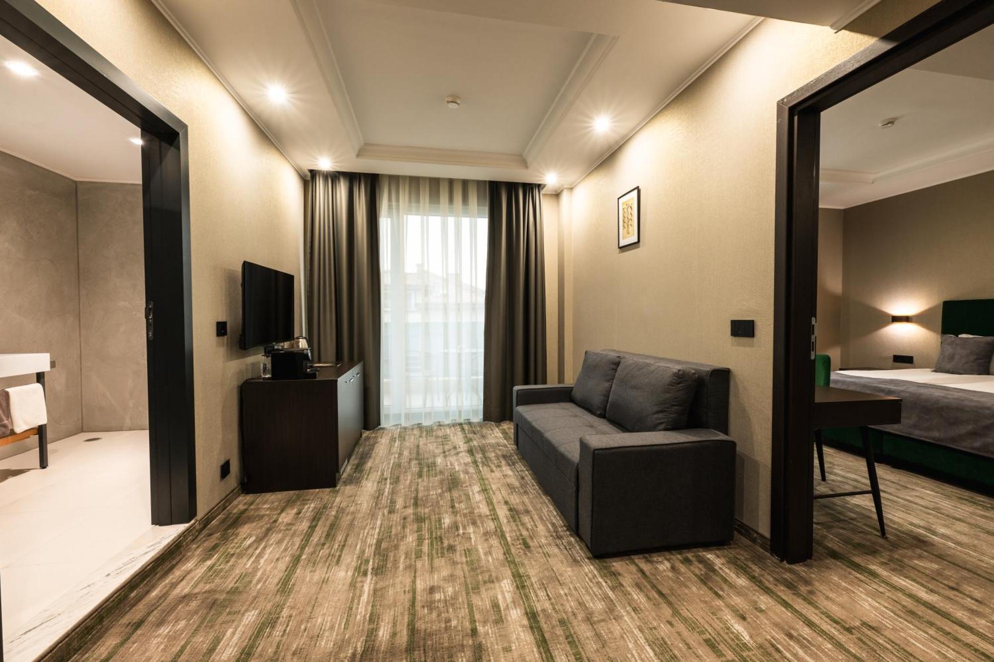 Empire Balneo & Spa Hotel Hiszarja Kültér fotó